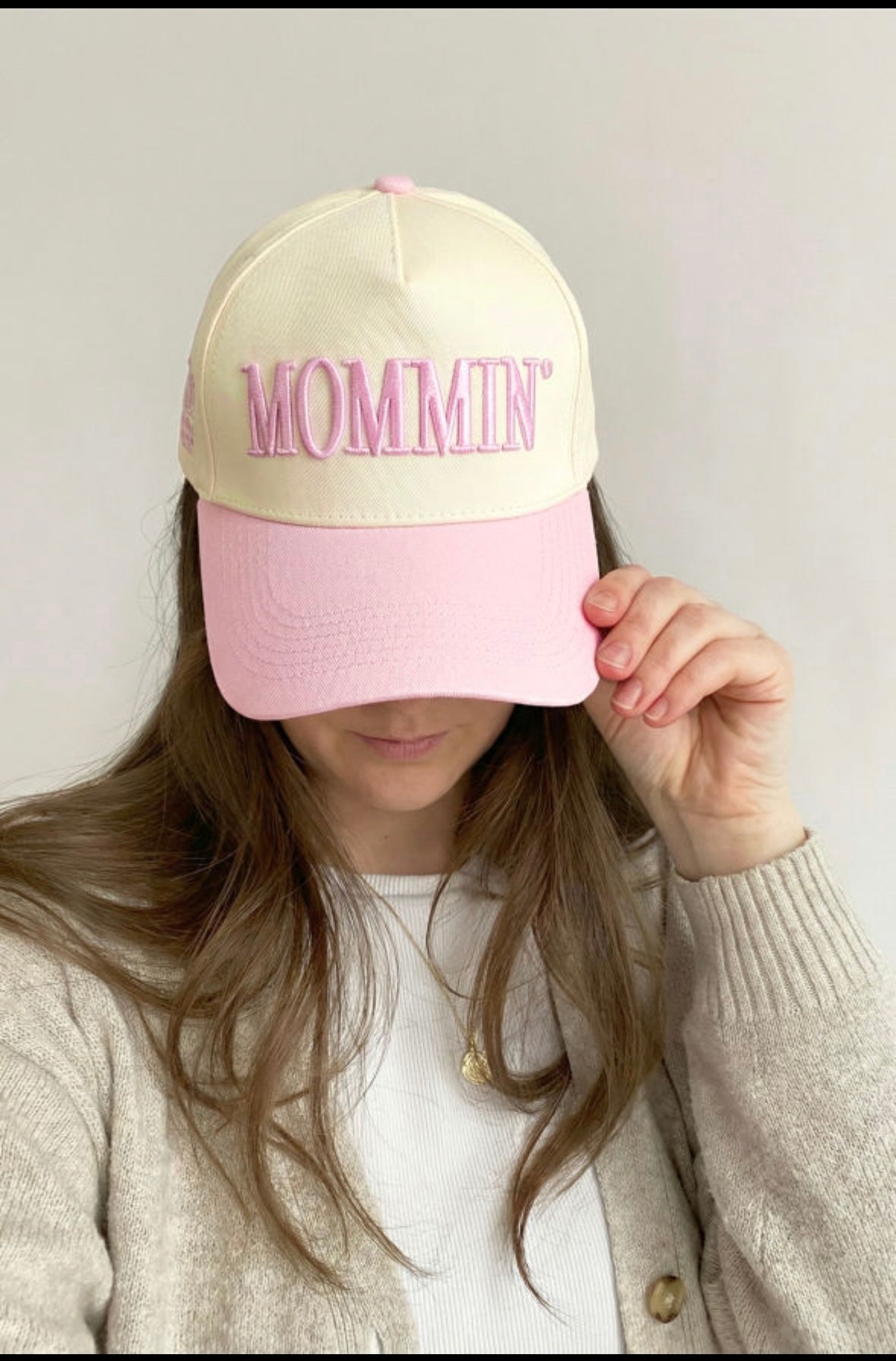 MOMMIN HATS