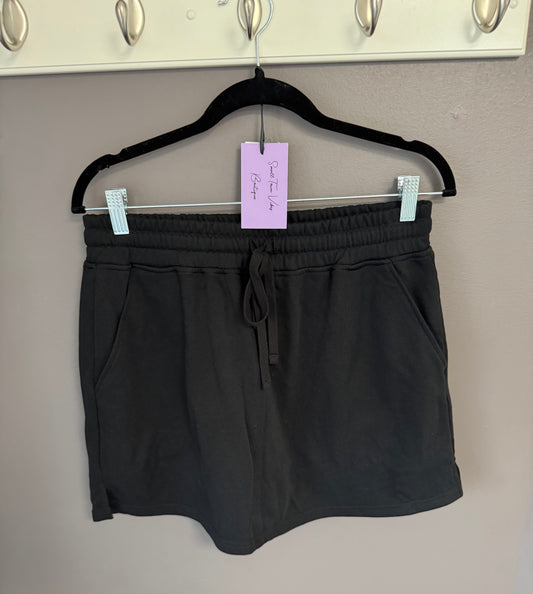 Black cotton skort